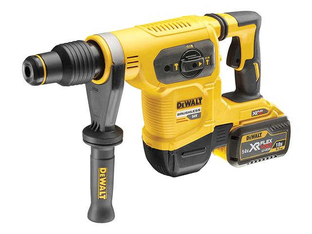 Dewalt dch253 18v xr cordless sds best sale plus hammer drill 2 x 4.0 ah